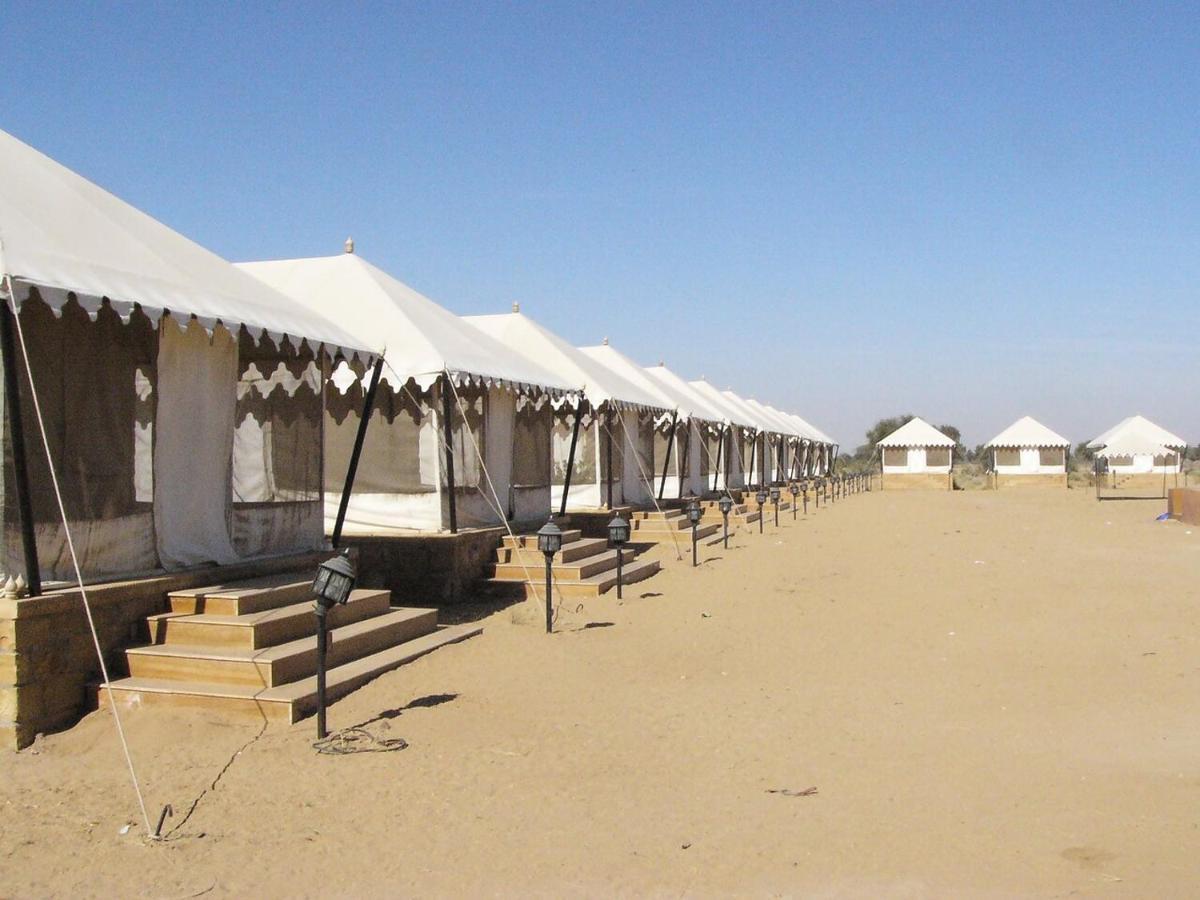Golden Sandstone Hotel Desert Safari Camp 斋沙默尔 外观 照片